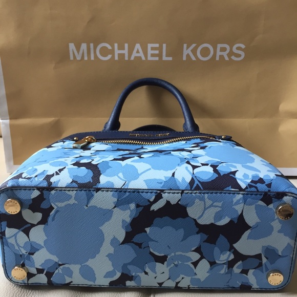 NWT MICHAEL KORS HAILEE SATCHEL FLORAL NAVY BAG - Picture 5 of 8